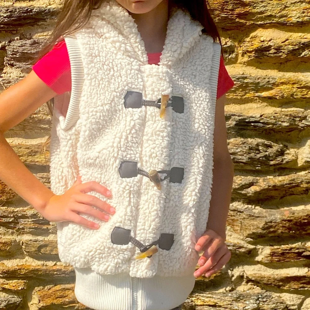 Coffee Shop kids faux‎ Shearling Cream hooded Vest sz L
